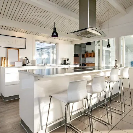 Six-bedroom Holiday In Feriehus *