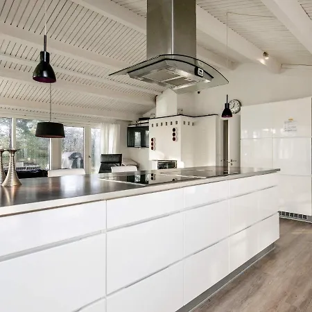 Six-bedroom Holiday In * Nordenbro Vesteregn