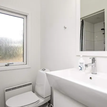 Six-bedroom In 度假居 Nordenbro Vesteregn