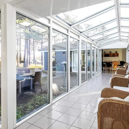 Six-bedroom Holiday In *