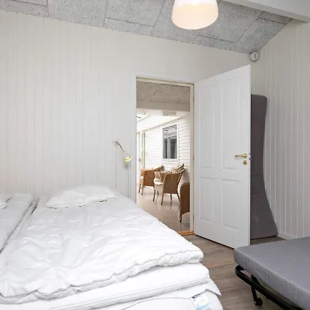 Six-bedroom Holiday In *
