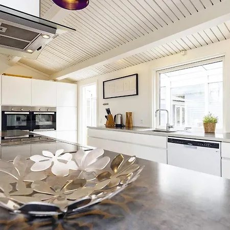 Six-bedroom Holiday In * Nordenbro Vesteregn