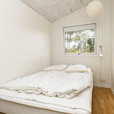Six-bedroom In Dom wakacyjny *