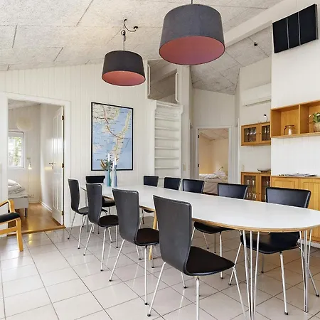 Six-bedroom In * Nordenbro Vesteregn