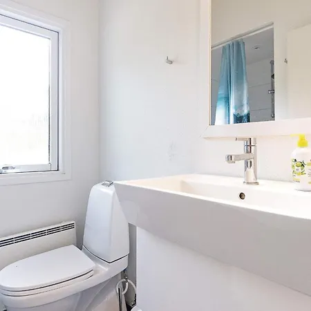 Six-bedroom Holiday In Nordenbro Vesteregn