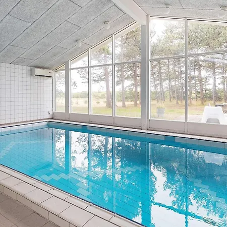 Six-bedroom Holiday In *