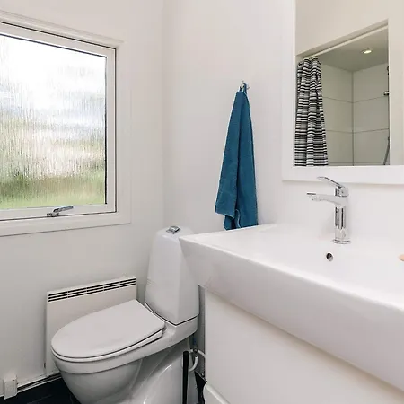 Feriehus Six-bedroom Holiday In