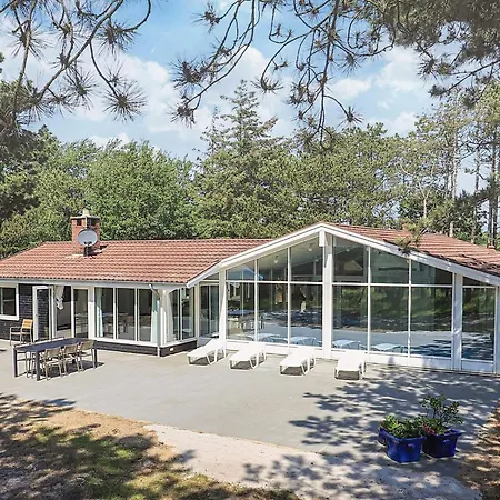 Six-bedroom Holiday In Nordenbro Vesteregn